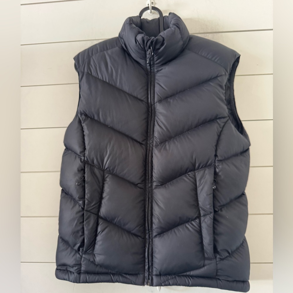 Mountain Equipment Co-Op Size Small MEC Down Puffer Vest Black